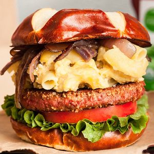 Beyond Meat Mac n Cheese Burger at Green Gene Vegan Cafe in Albuquerque