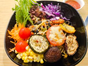 Grilled vegetables bowl at Sove in Central Singapore