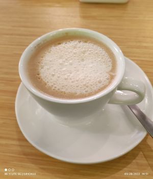 Latte with Almond Milk option at Sove in Central Singapore