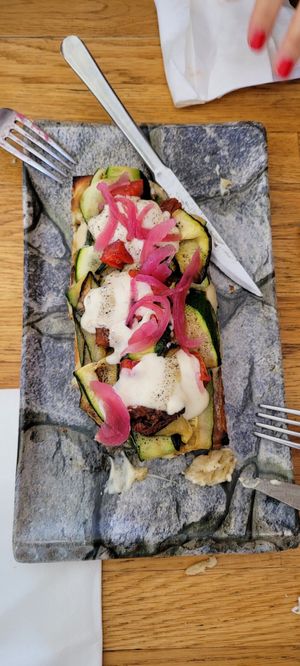 No nos pudimos esperar y comimos antes de la foto jajaj Buenísimo. Focaccia at Tatapas Gastroteka in Hondarribia