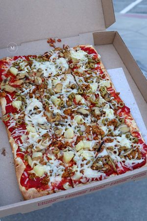 Build your own pizza at CountryStyle in Bridgeville