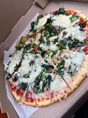  Vegan veggie supreme with mushrooms added on gluten free crust   at CountryStyle in Bridgeville