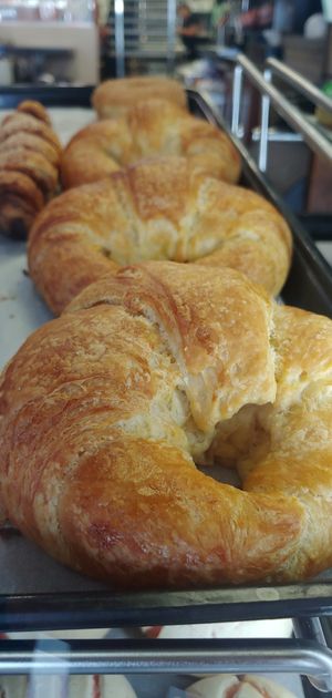  at Winstar Donuts in Lynwood