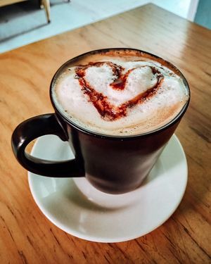 Mocaccino ☕ at Dulcinea Café Vintage in Cali