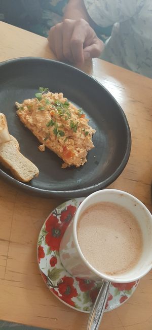  at Dulcinea Café Vintage in Cali