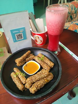 croquetas de tofu at Dulcinea Café Vintage in Cali
