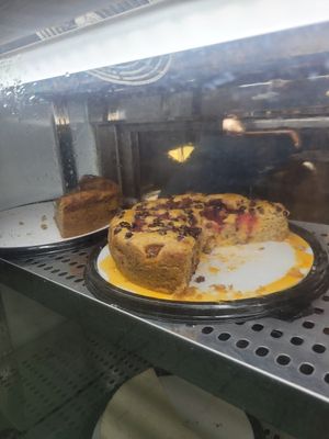 cakes at Dulcinea Café Vintage in Cali