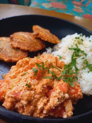  at Dulcinea Café Vintage in Cali