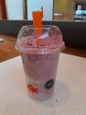 Vegan blueberry shake at MAX - Tornby in Linkoping
