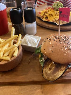 Bongorno burger   at The Street  in Prague