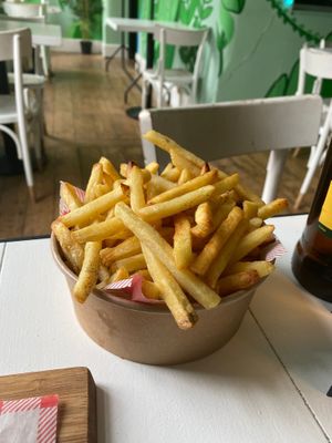 Potato chips at Five Buns in South East London