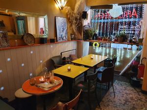 Cadre très sympa at L'Embuscade in Paris