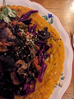  at L'Embuscade in Paris