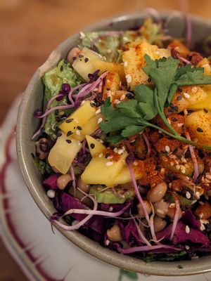  at L'Embuscade in Paris