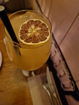  at L'Embuscade in Paris