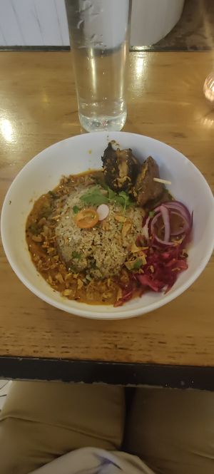  at L'Embuscade in Paris