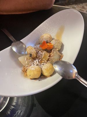   at L'Embuscade in Paris