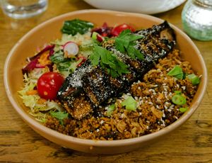 Aurbergine rôtie à la harissa at L'Embuscade in Paris