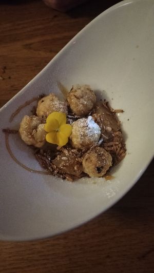  at L'Embuscade in Paris