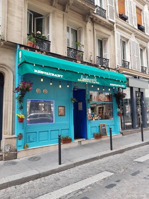  at L'Embuscade in Paris