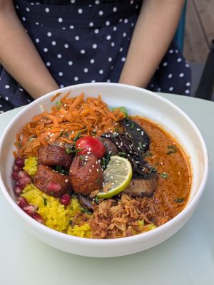 Chérie Bowl sauce mafé at L'Embuscade in Paris