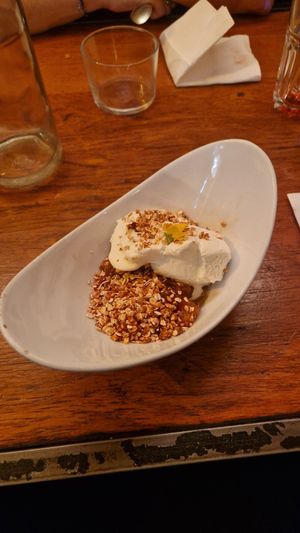  at L'Embuscade in Paris