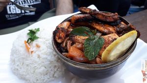 Yassa at L'Embuscade in Paris