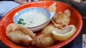 Samoussa at L'Embuscade in Paris