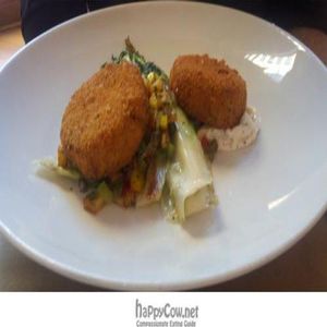 Crab cakes at Karyn's on Green in Chicago