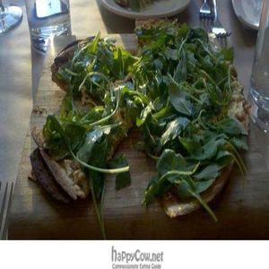 Arugula/potato pizza at Karyn's on Green in Chicago