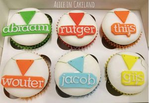 Name cupcakes. at Alice in Cakeland in Rotterdam
