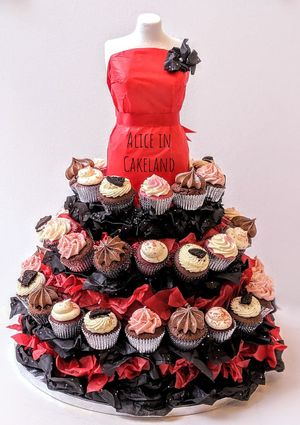 Mini cupcakes dress - available in different flavors and colors. at Alice in Cakeland in Rotterdam