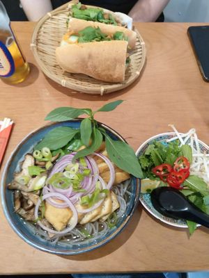 Pho soup with rice noodles, shiitake, green beans, red onions, bean sprouts and fresh herbs (spring onions, thai basil, cilantro & mint) at Banh Mi in Antwerpen