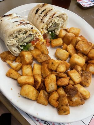 Breakfast wrap   at Queens Coach in Niagara Falls