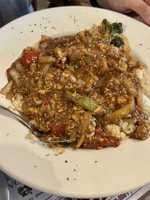 Tofu and veggie teriyaki   at Queens Coach in Niagara Falls