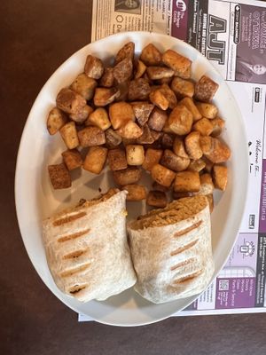   at Queens Coach in Niagara Falls