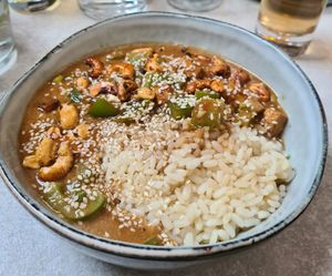 The dish "kinesen" with tofu, vegetables and roasted cashews. Served with rice. at Skrymslet Under Trappan in Norrkoping