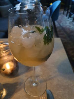 Sommardrink, lemonade with/without vodka and mint leaves. at Skrymslet Under Trappan in Norrkoping