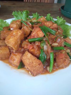  at Benny's Vegan in Battambang