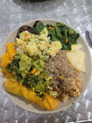 YUM at El Jardin Vegetariano in Panama City