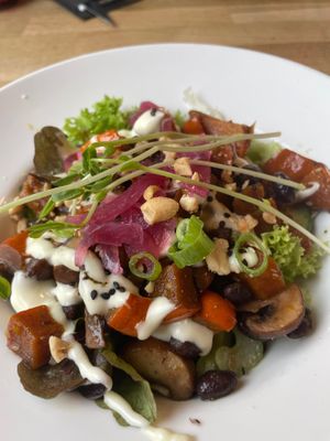 Vegan Salad at Brasserie Zuss in Boxmeer