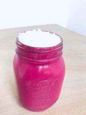 Purplelicious smoothie with meringue, pomegranate juice and beet juice at Heart-Garden Waffles & Coffee in Amsterdam