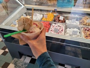 Stroopwafels and strawberry cheesecake flavors yum! at IceLab NiceCream Creations in Antwerpen