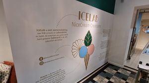 Explanation on wall at IceLab NiceCream Creations in Antwerpen