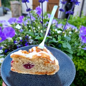 Frangipanne cake (bought as take away) at IceLab NiceCream Creations in Antwerpen