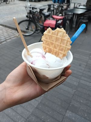 Amarene: my new favorite ice cream at IceLab NiceCream Creations in Antwerpen