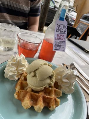   at IceLab NiceCream Creations in Antwerpen