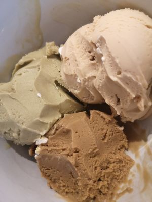 Vegan ice cream at IceLab NiceCream Creations in Antwerpen