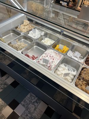 Ice cream flavours   at IceLab NiceCream Creations in Antwerpen