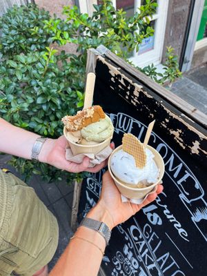   at IceLab NiceCream Creations in Antwerpen